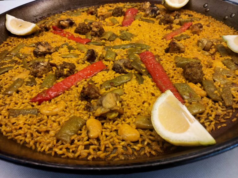 Paella valenciana